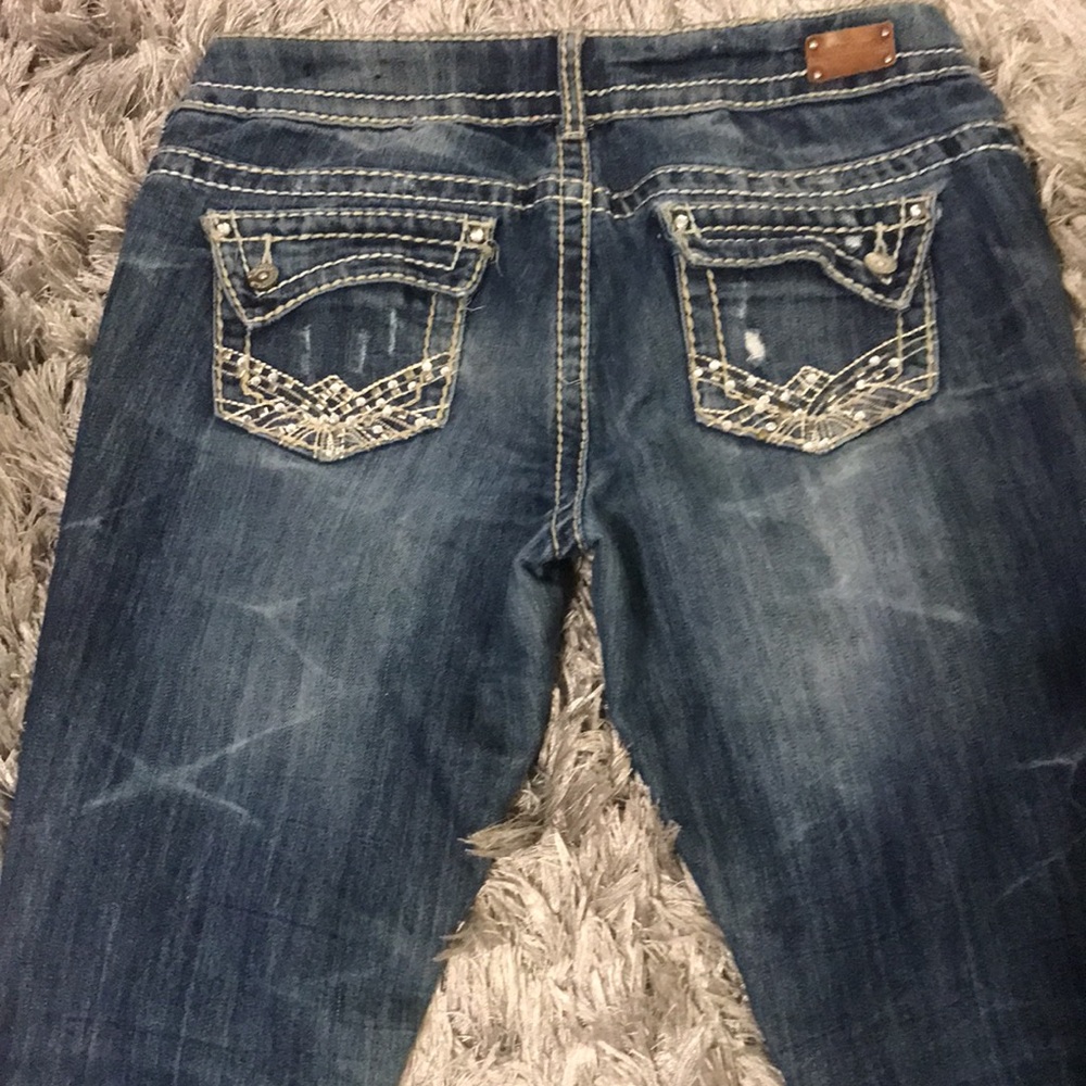 Almost famous straighted blue jeans